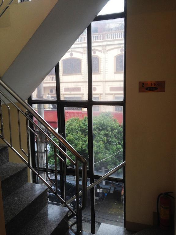โรงแรมถวี๋แอง นิญบิ่ญ ภายนอก รูปภาพ